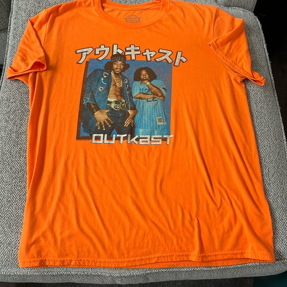 OutKast Tee Shirt - Picture 2 of 4